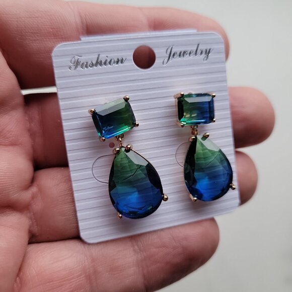 Green Blue Ombre Gemstone Drop Earrings Elegant Statement Jewelry - Picture 4 of 10
